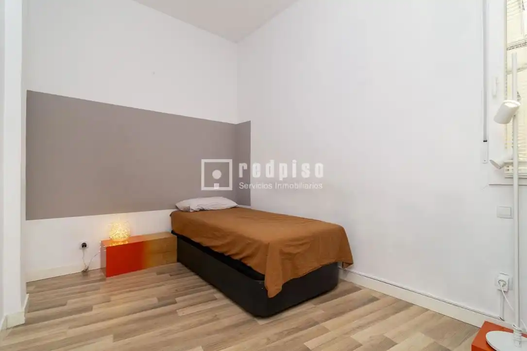 Bedroom of Flat for rent in Madrid  with Air Conditioner, Heating and Parquet flooring