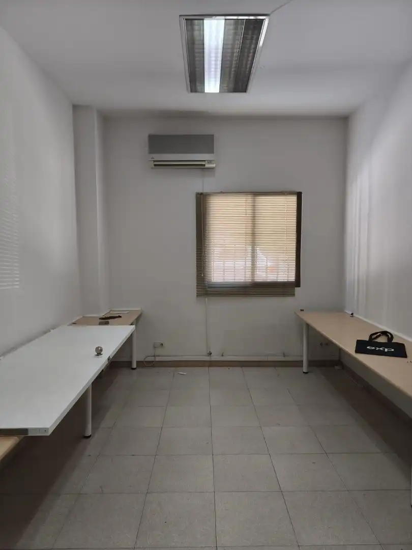 Oficina de alquiler en Azuqueca de Henares