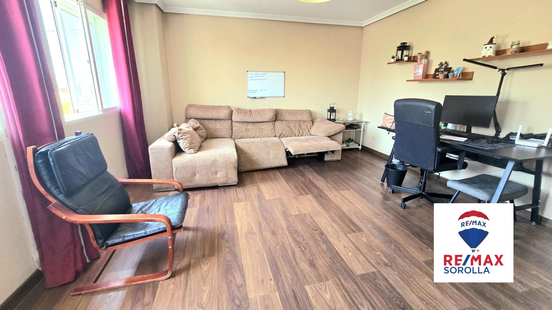 Sala de estar de Piso en venta en Campos del Río