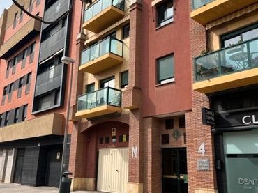 Individuale con ascensore in affitto a Calle la Cora 4