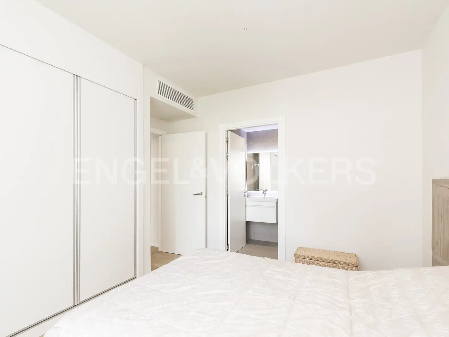 Habitación de Piso en venta en Sant Adrià de Besòs con Aire acondicionado, Calefacción y Parquet