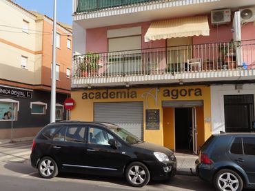 Business premises for transfer in Calle Rubí