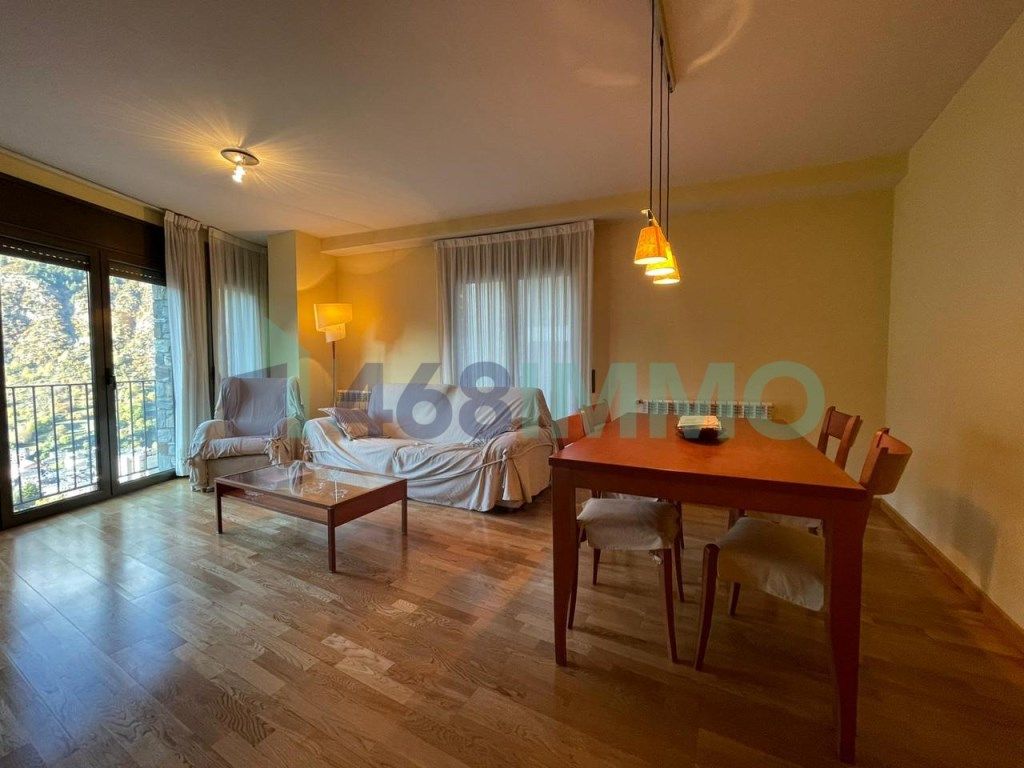 Flat to rent in N/A, Els Cortals