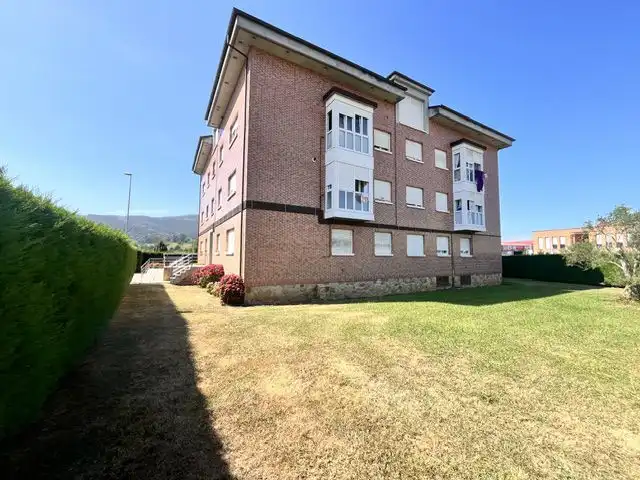 Vista exterior de Apartament en venda en Villaviciosa amb Calefacció i Traster
