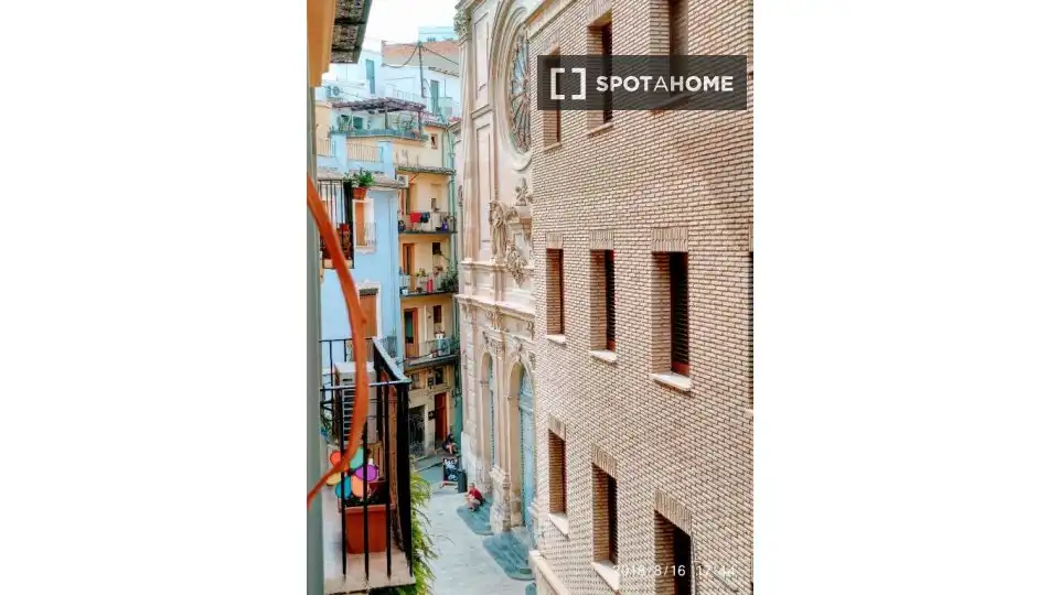 Flat with terrace to rent in Ciutat Vella, imagen 12