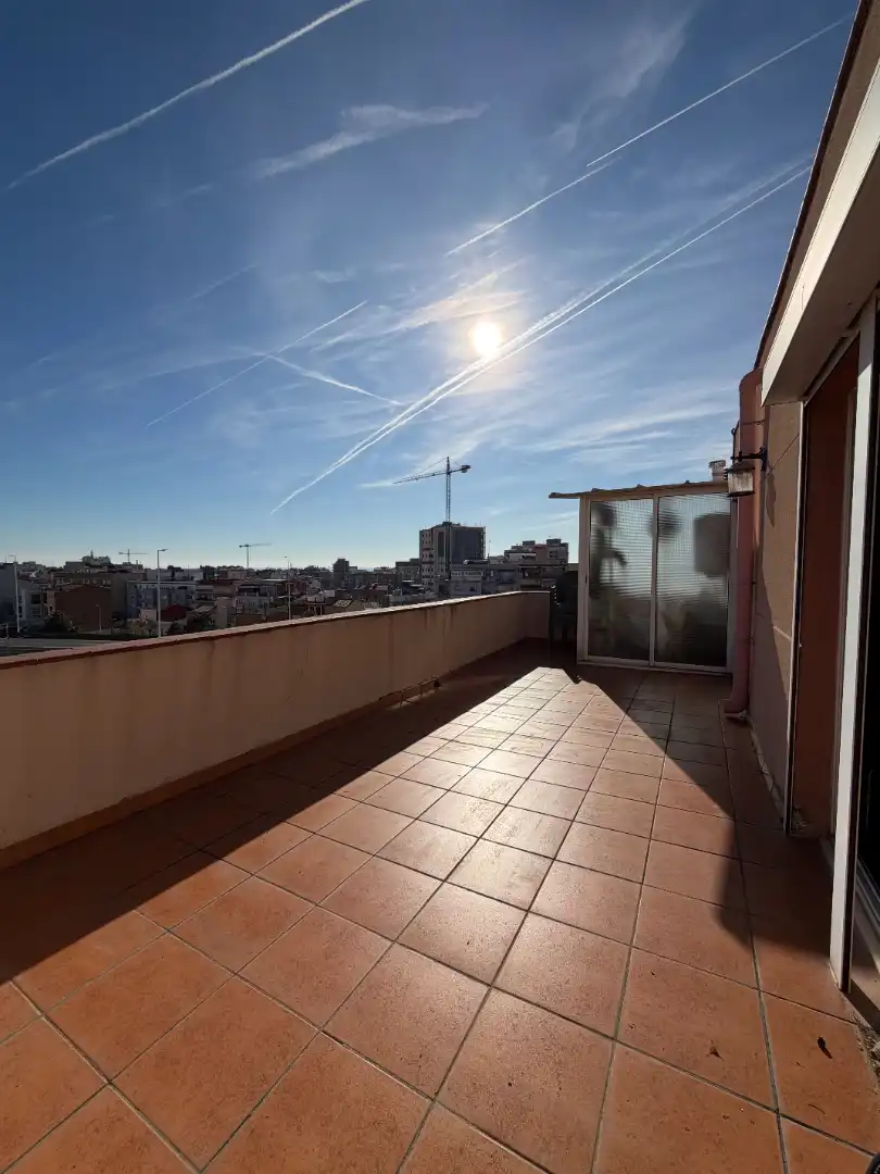 Àtic en venda a Carrer Milà i Fontanals, 33, Sant Crist