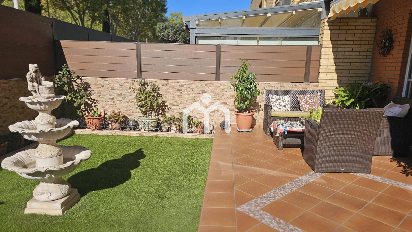 Jardí de Casa adosada en venda en Badalona amb Calefacció, Parquet i Terrassa