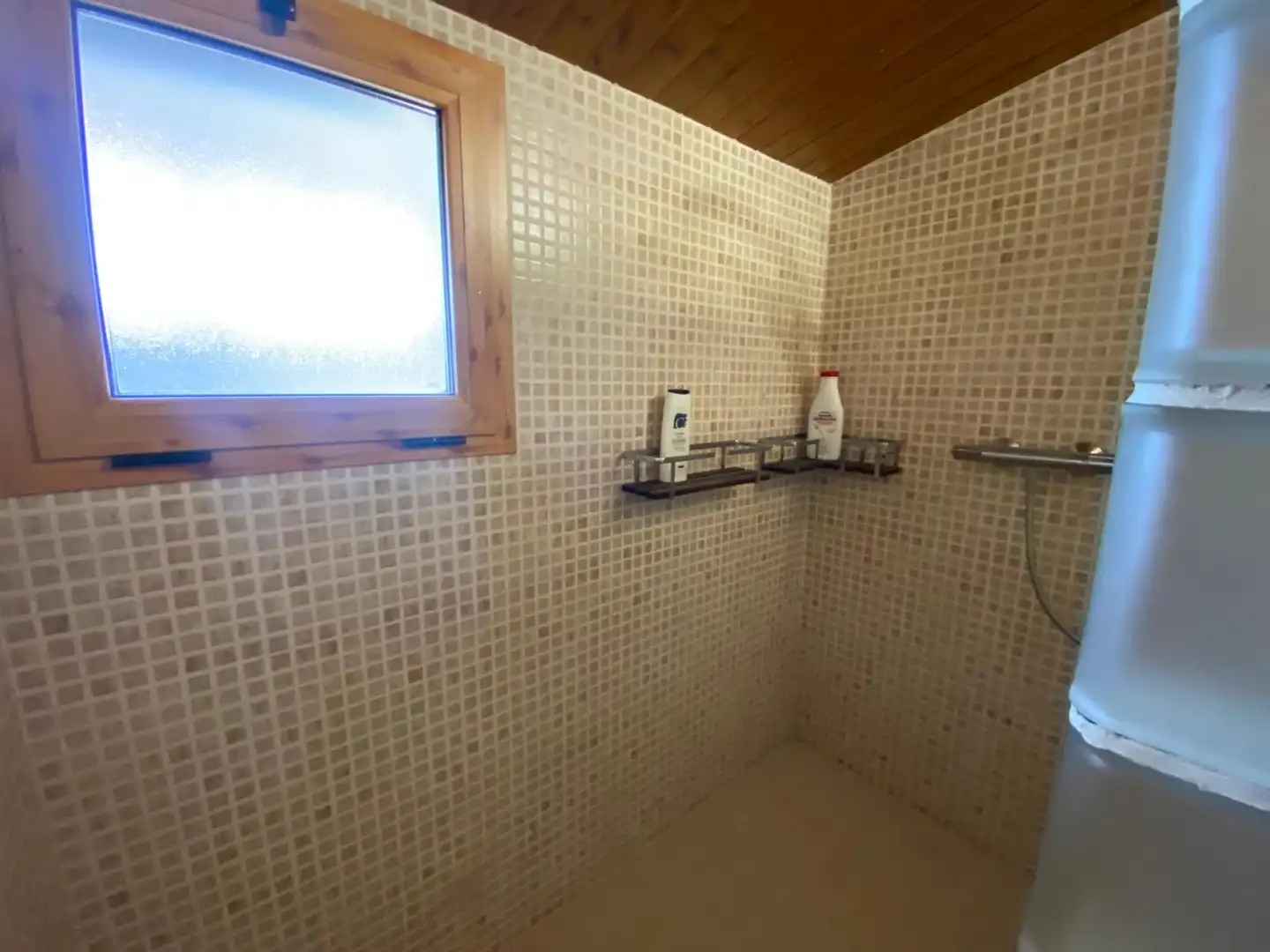 Baño de Casa o chalet en venta en Bell-lloc d'Urgell con Calefacción, Jardín privado y Terraza