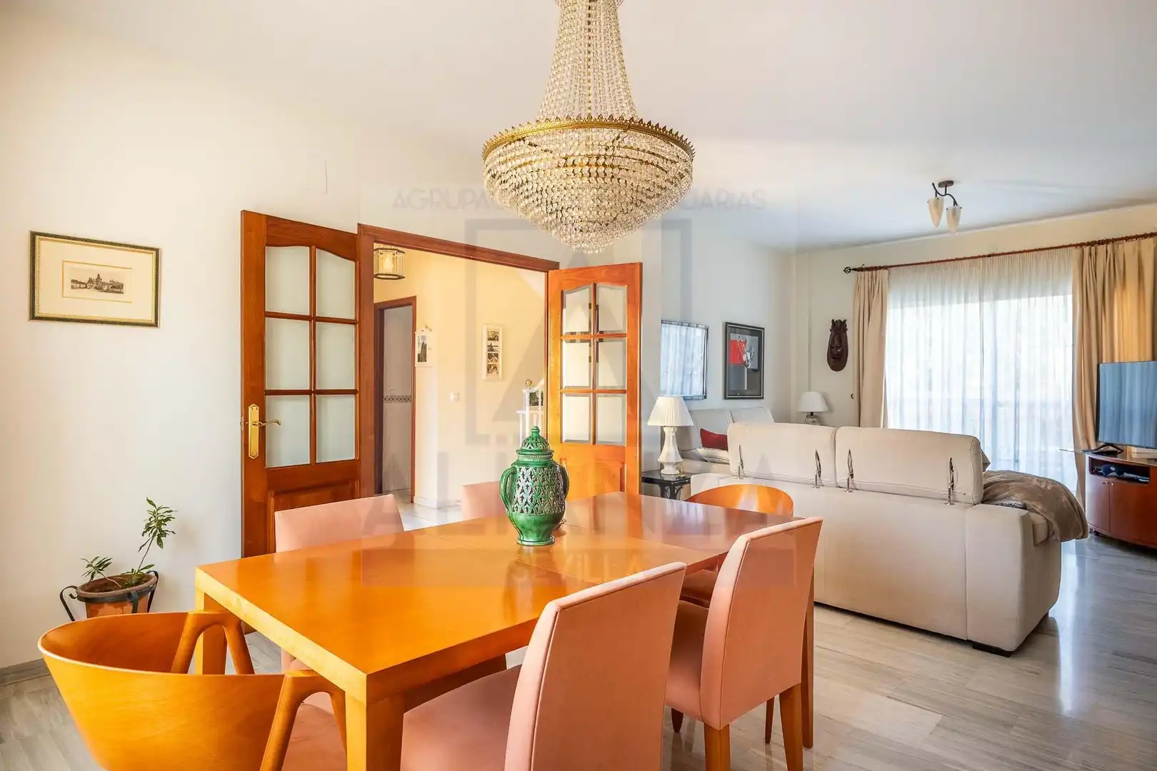 Haus mit Terrasse zum Verkauf in Calle PORTUGAL, imagen 4