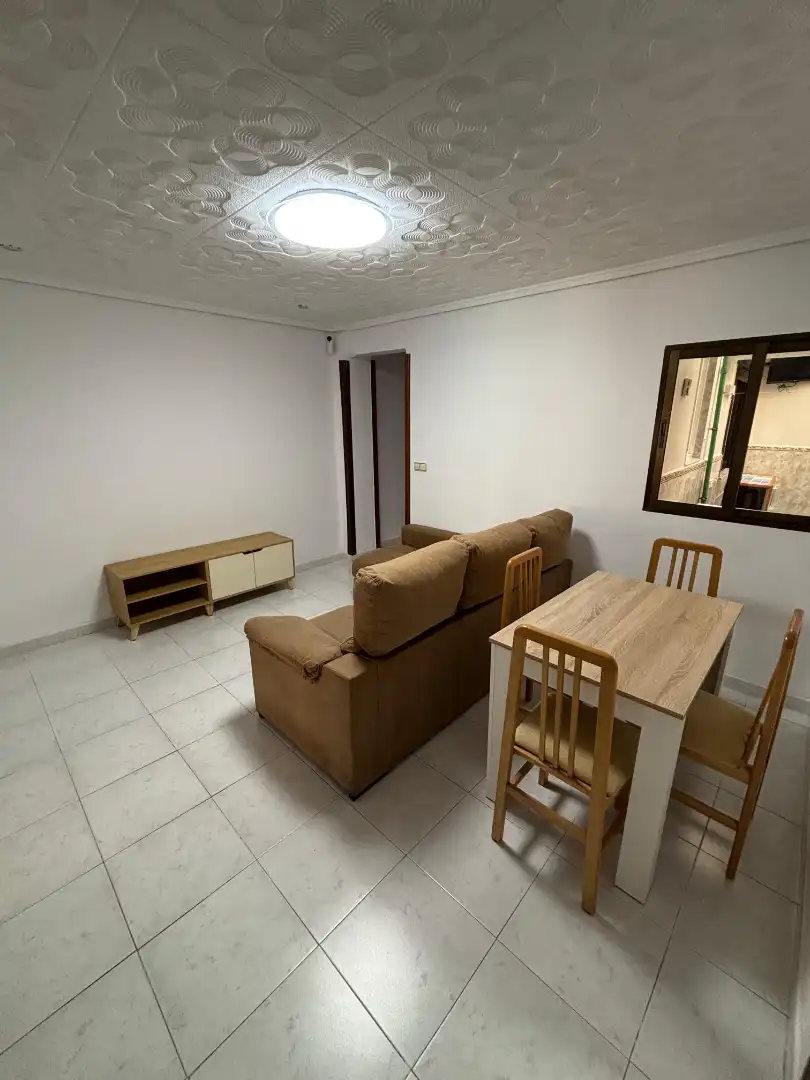 Apartamento de alquiler en Barrio de Benicalap
