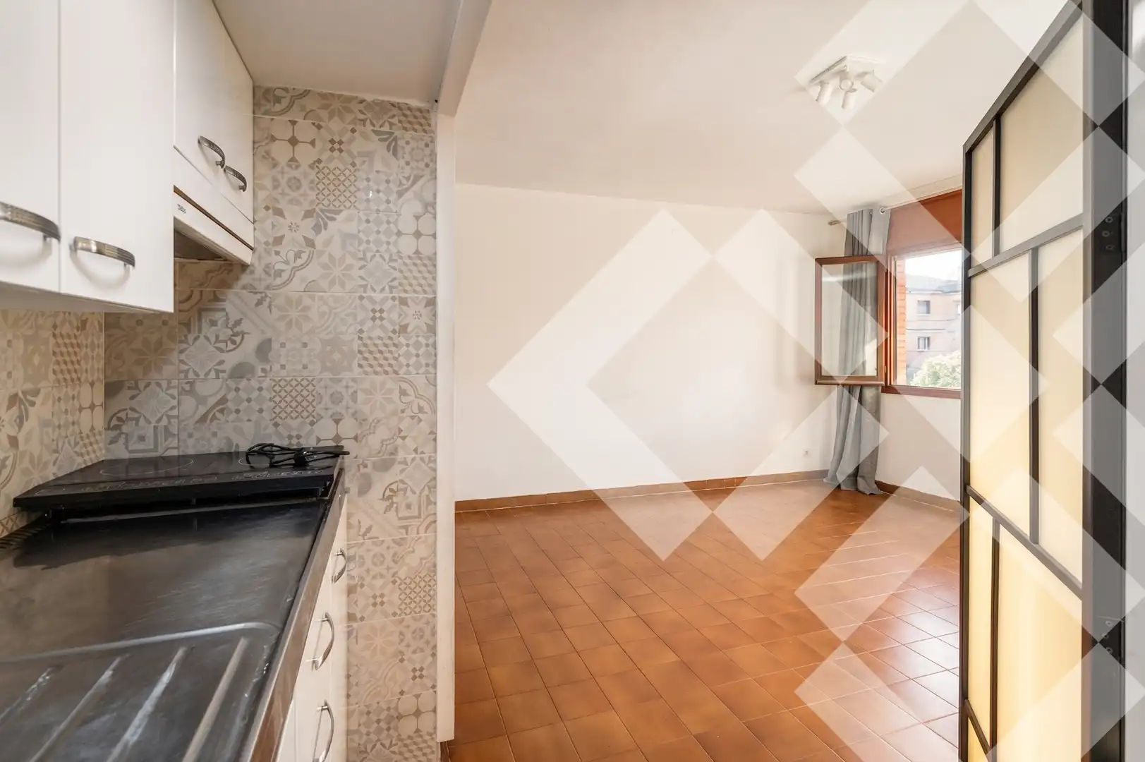 Kitchen of Study for sale in Barcelona  with Oven and Washing machine