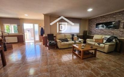 Living room of House or chalet for sale in Torrent  with Air Conditioner, Heating and Terrace