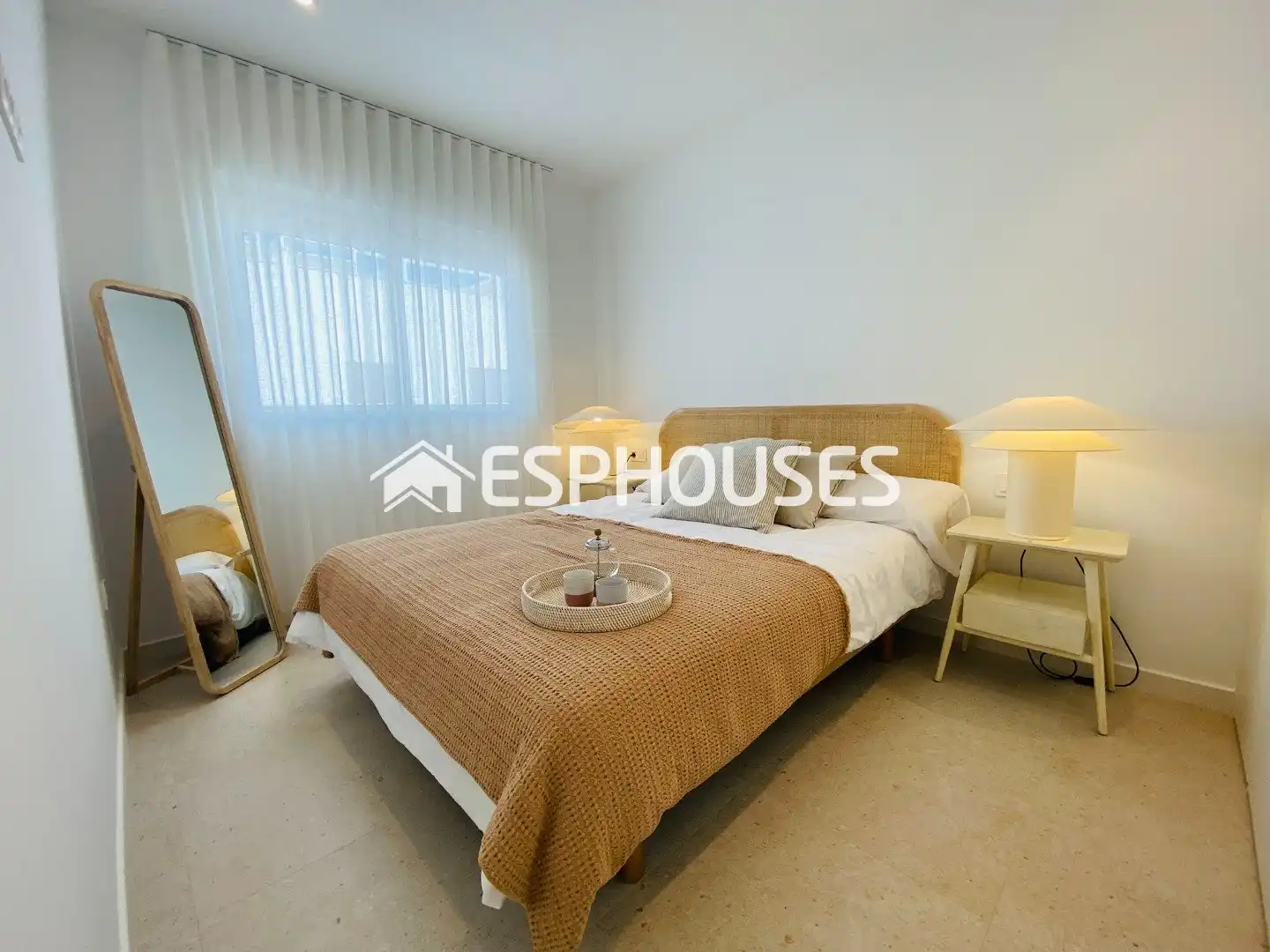 Habitación de Ático en venta en Pilar de la Horadada con Aire acondicionado, Terraza y Balcón