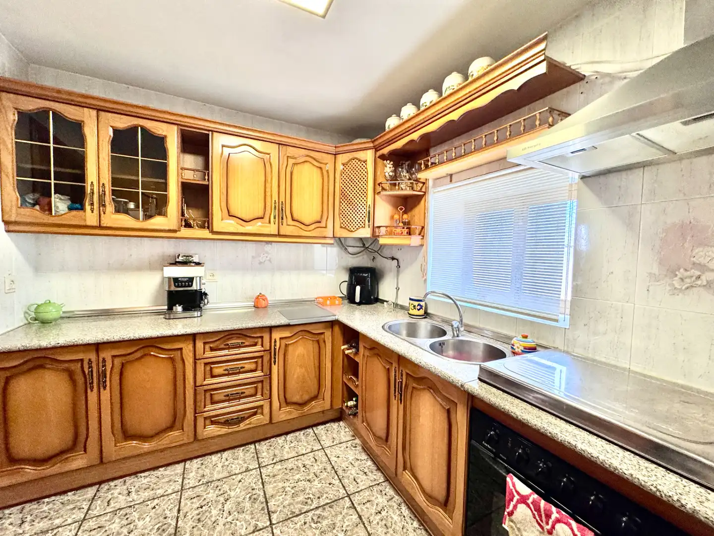 Cuina de Casa o xalet en venda en Ugíjar amb Terrassa, Traster i Moblat