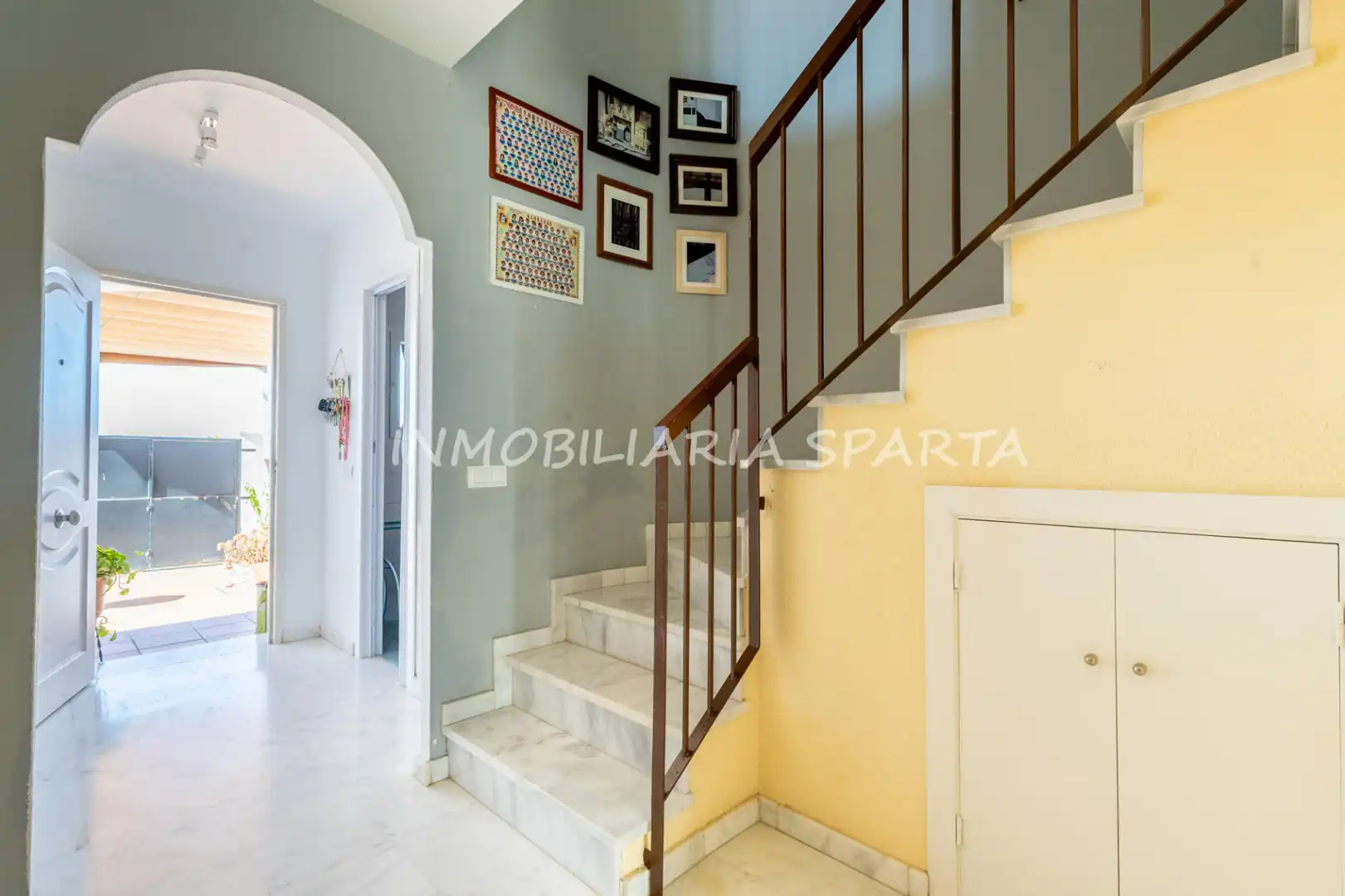 Detached homes for sale in Benacazón  with Air Conditioner, Heating and Oven