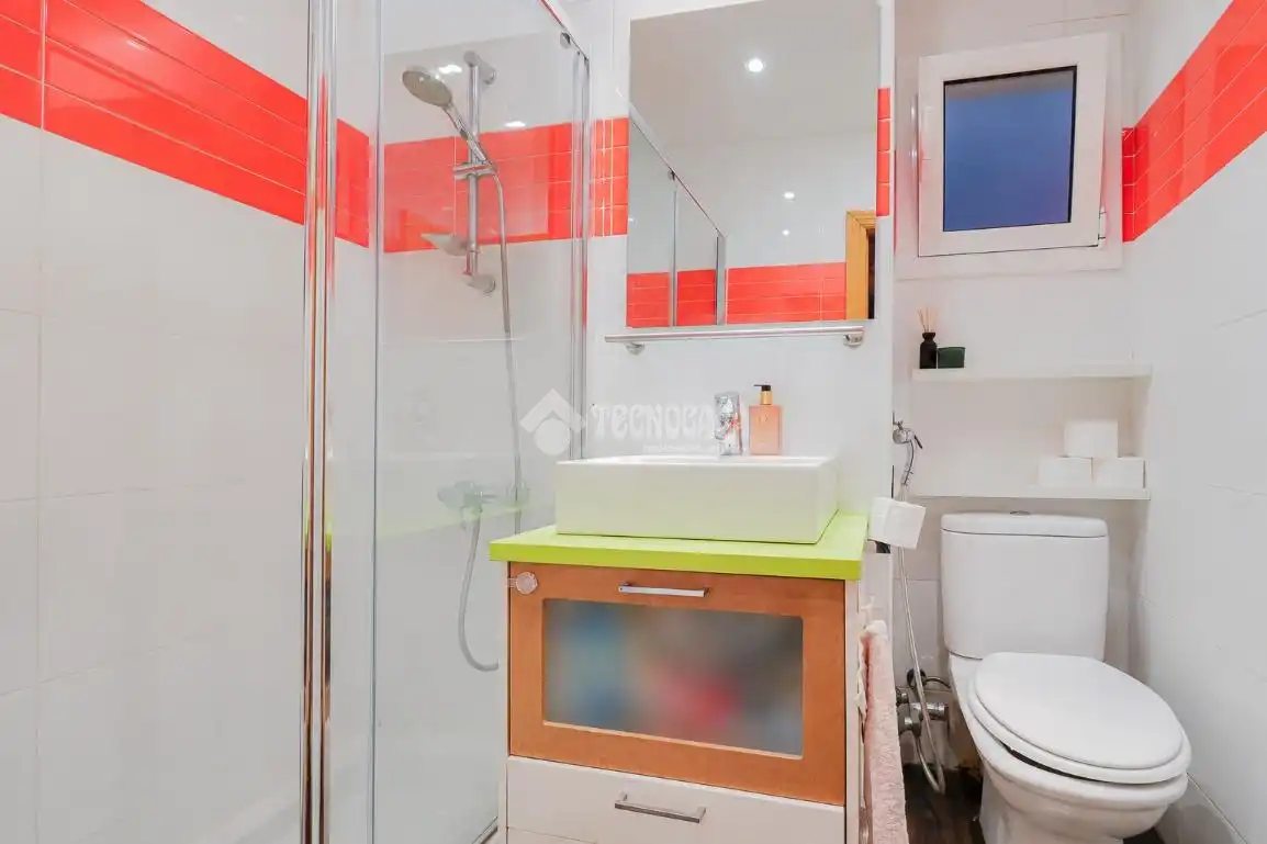 Badezimmer von Wohnung zum Verkauf in Barcelona