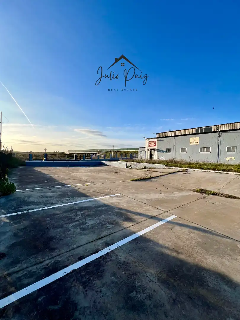 Industriegebäude zum Verkauf in Coria del Río, imagen 3