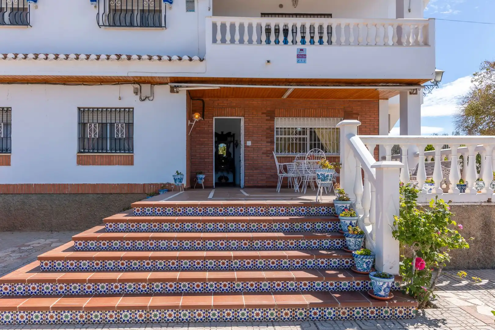 Vista exterior de Casa o chalet en venta en Guadix con Aire acondicionado, Calefacción y Jardín privado