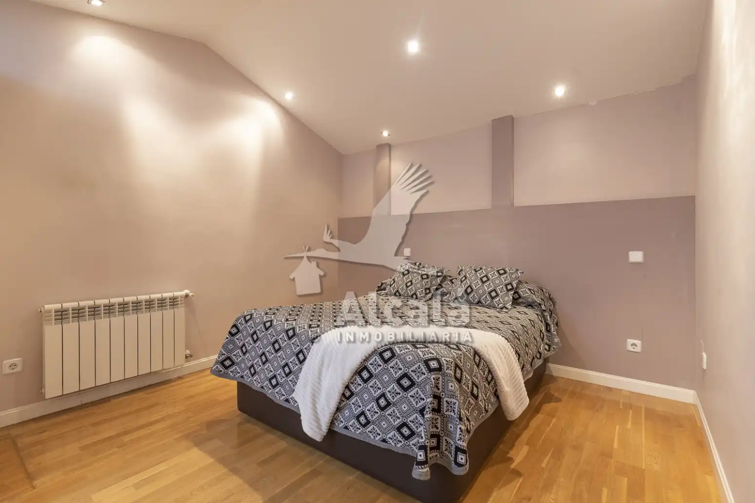 Habitación de Ático en venta en Alcalá de Henares con Aire acondicionado, Calefacción y Terraza