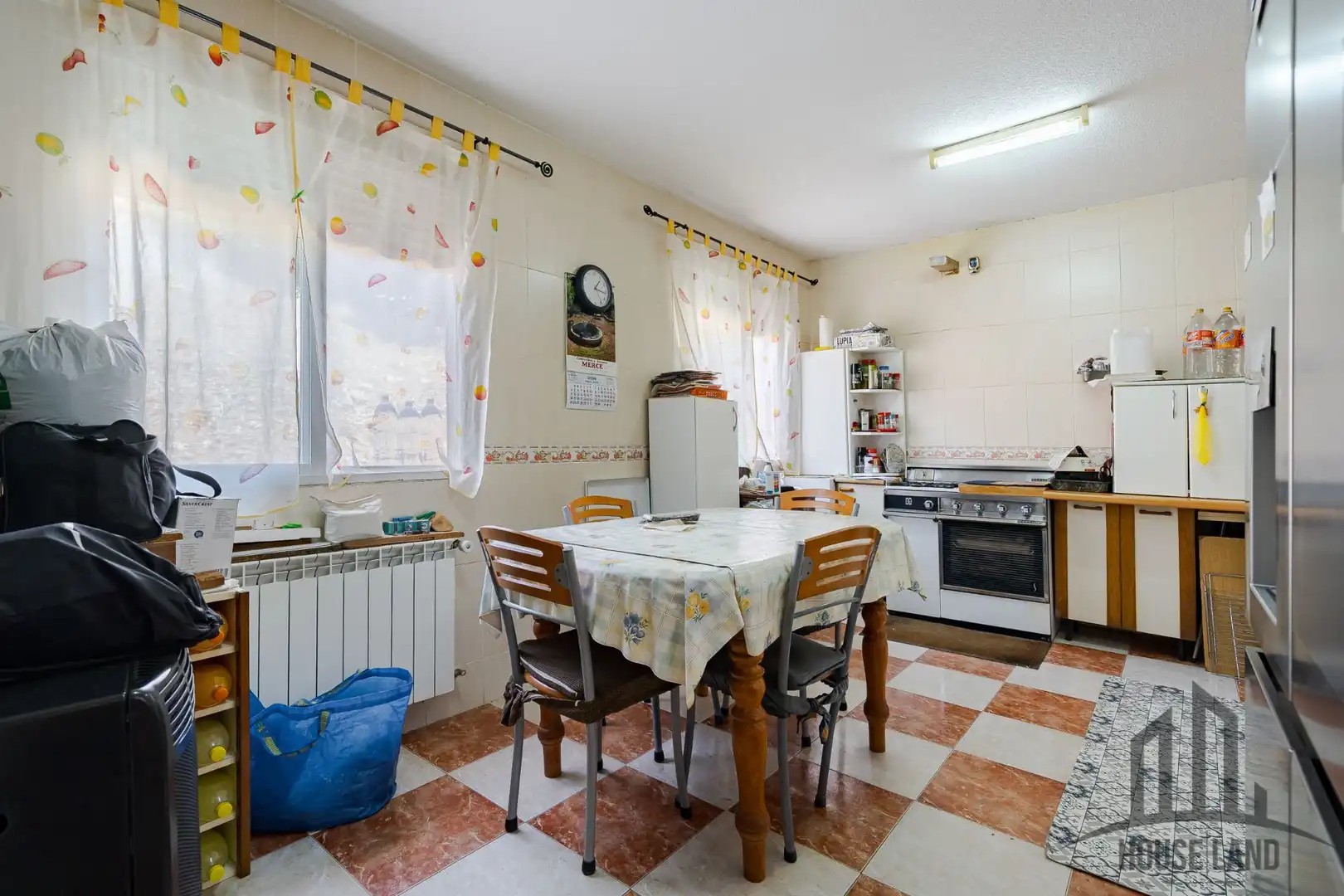 Cocina de Casa o chalet en venta en El Casar con Calefacción y Jardín privado