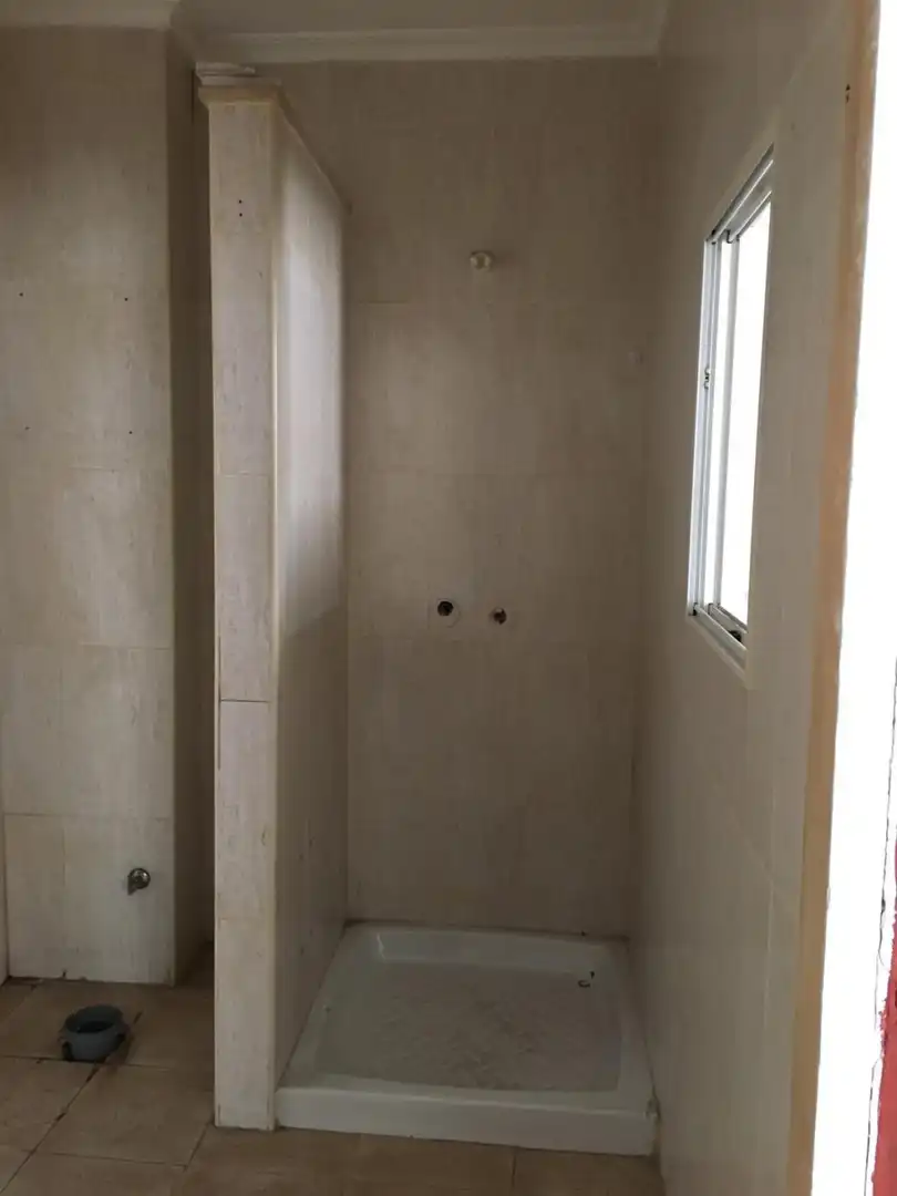 Baño de Local en venta en Almansa