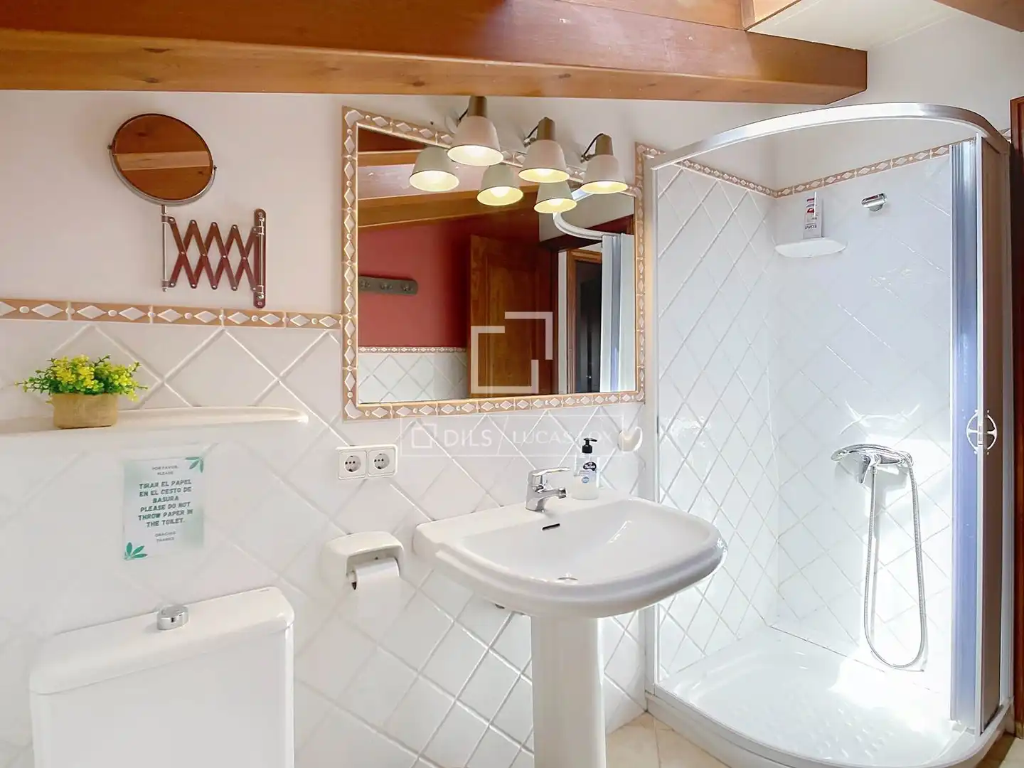 Bathroom of Houses for sale in Ciutadella de Menorca  with Air Conditioner, Heating and Private garden
