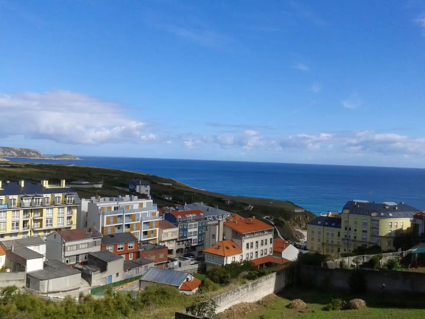 Außenansicht von Wohnungen zum Verkauf in Malpica de Bergantiños mit Heizung, Möbliert und Ofen