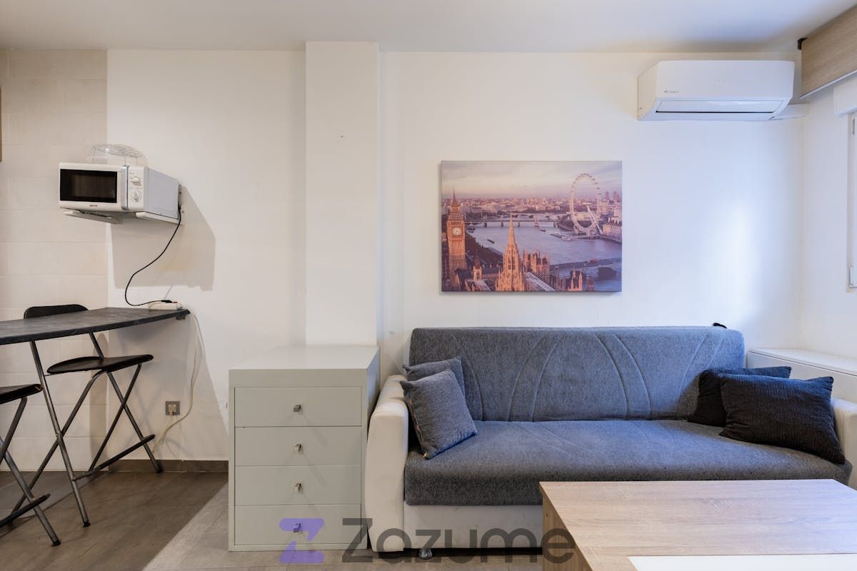 Study to rent in C. de los Algodonales, Berruguete