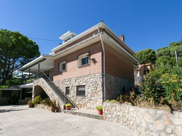 Haus mit Garten zum Verkauf in Valdemaqueda