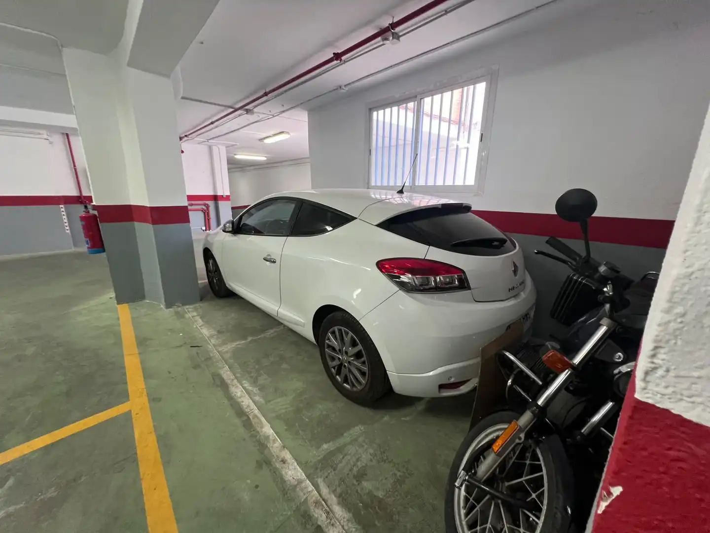 Parking de Piso en venta en Jaén con Aire acondicionado, Trastero y Amueblado