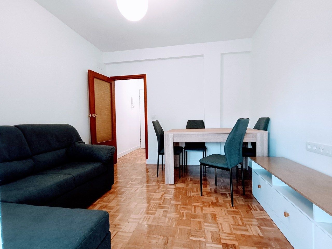 Sala de estar de Piso de alquiler en  Madrid Capital con Terraza y Amueblado