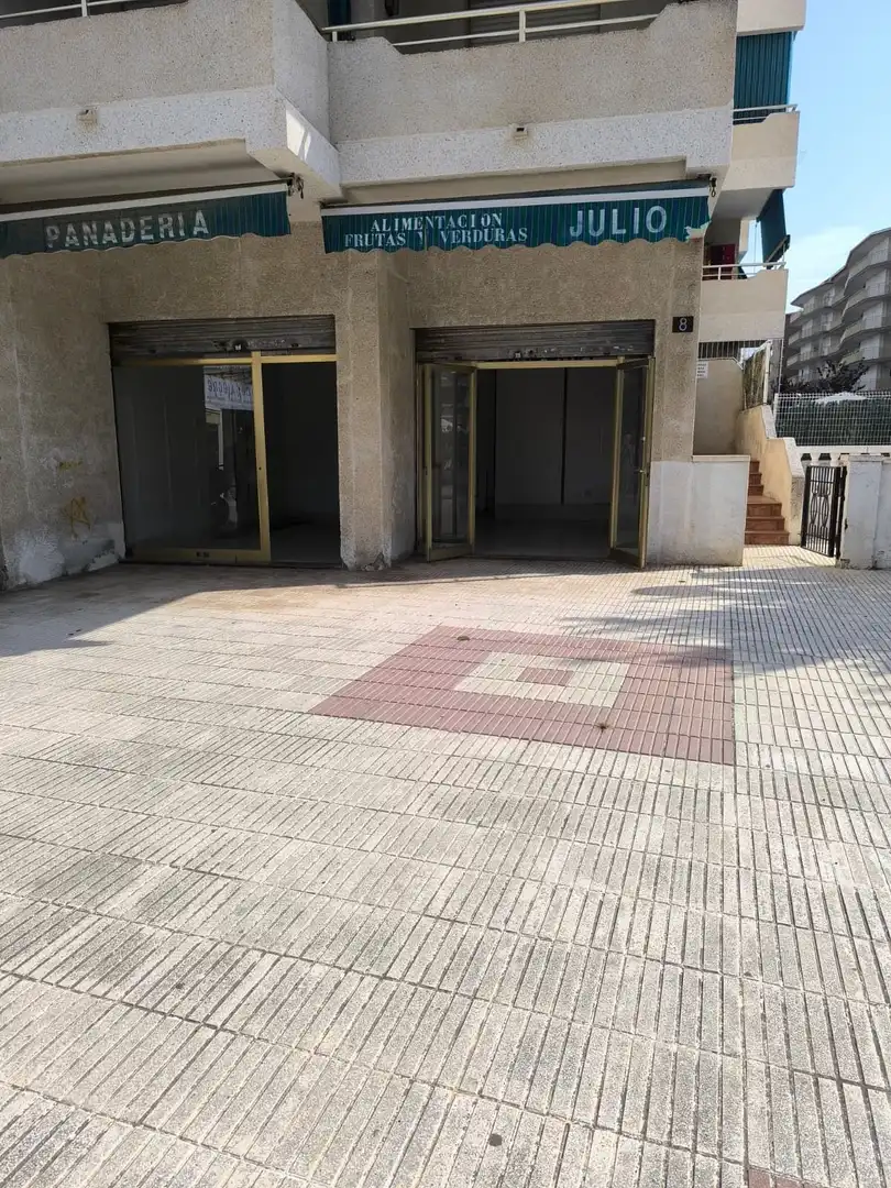 Business premises for sale in Alfredo kraus 1, imagen 2