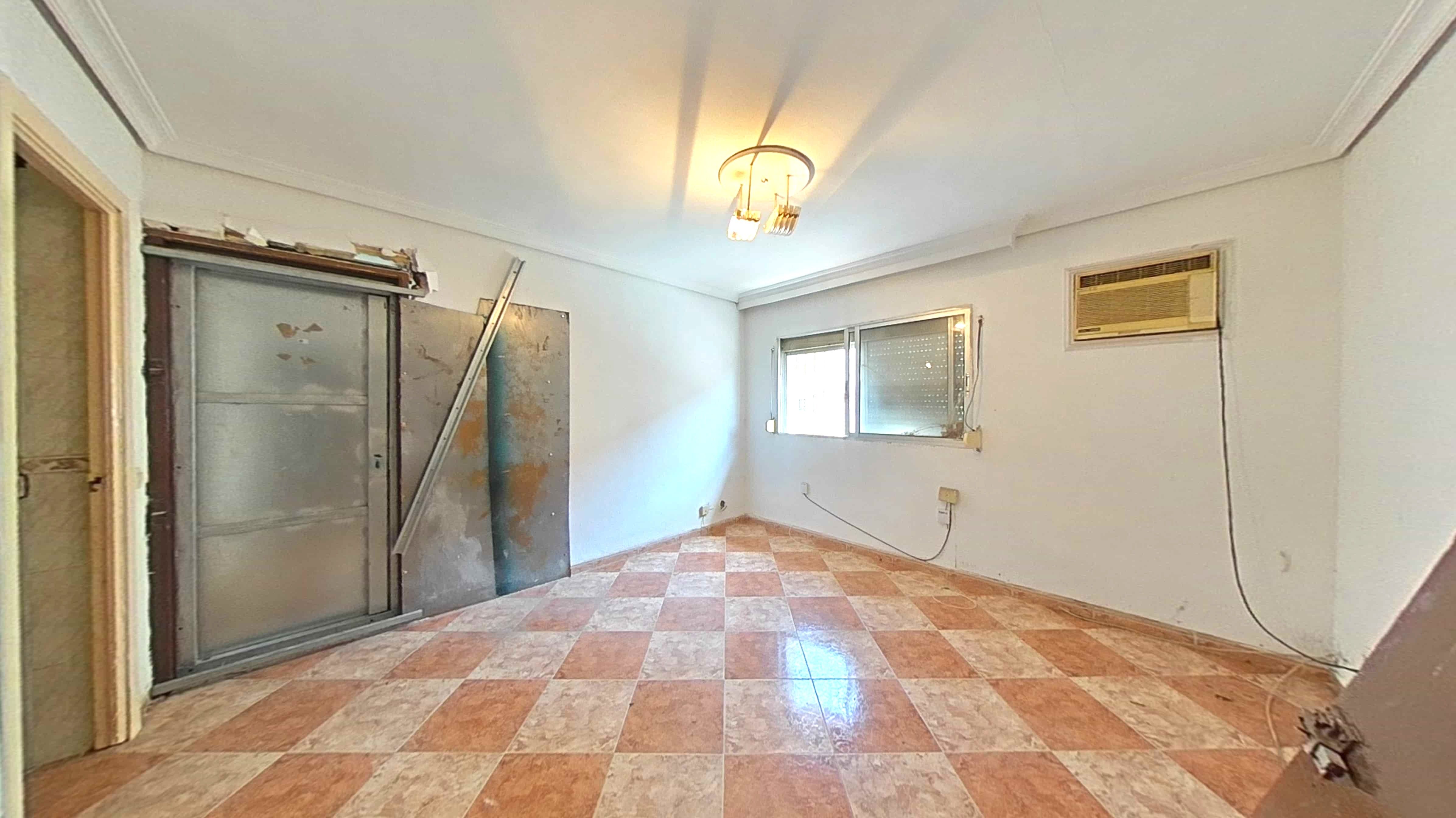 Piso en venta en  Sevilla Capital con Aire acondicionado