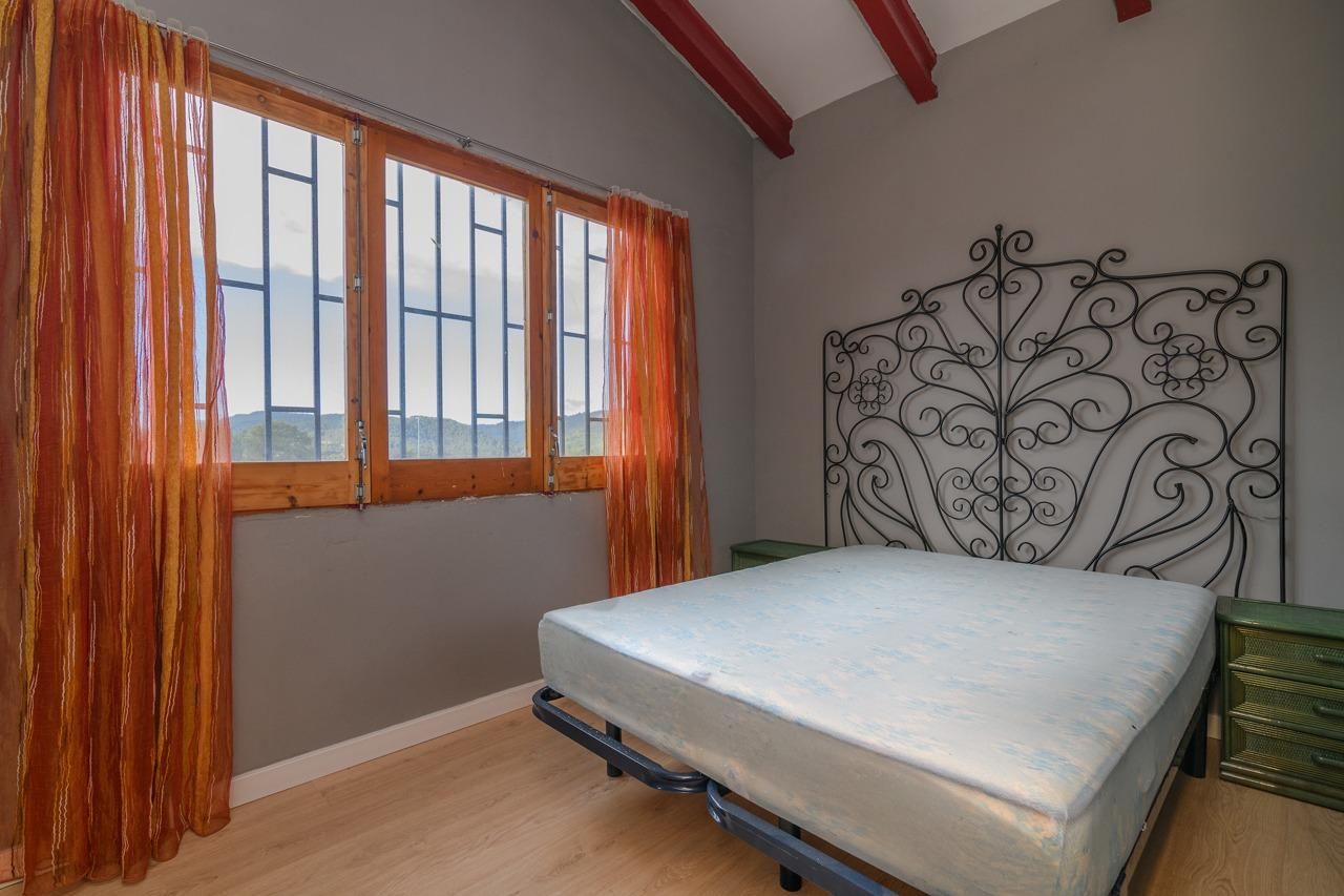 Dormitori de Casa o xalet en venda en Fonollosa amb Jardí privat, Parquet i Terrassa