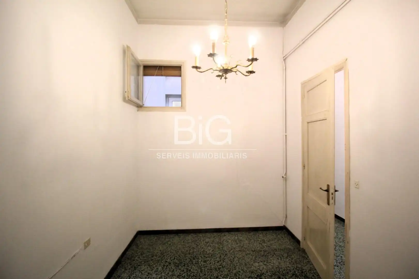 Habitación de Ático en venta en Mataró con Calefacción, Terraza y Trastero