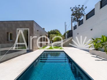 Xalet amb piscina en venda a Sant Cebrià de Vallalta