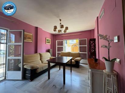 Living room of Duplex for sale in Sanlúcar de Barrameda  with Air Conditioner, Heating and Parquet flooring