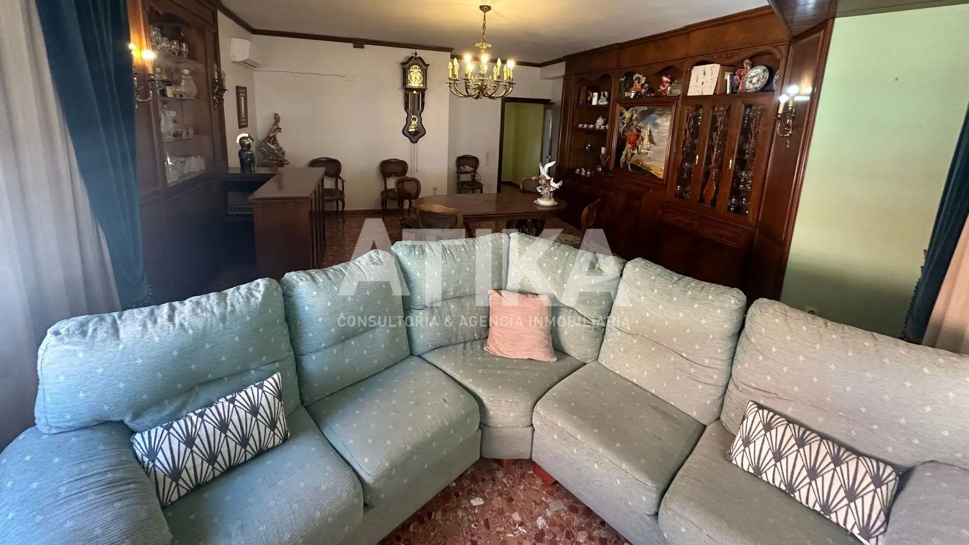 Living room of Flat for sale in Agullent  with Air Conditioner, Terrace and Storage room