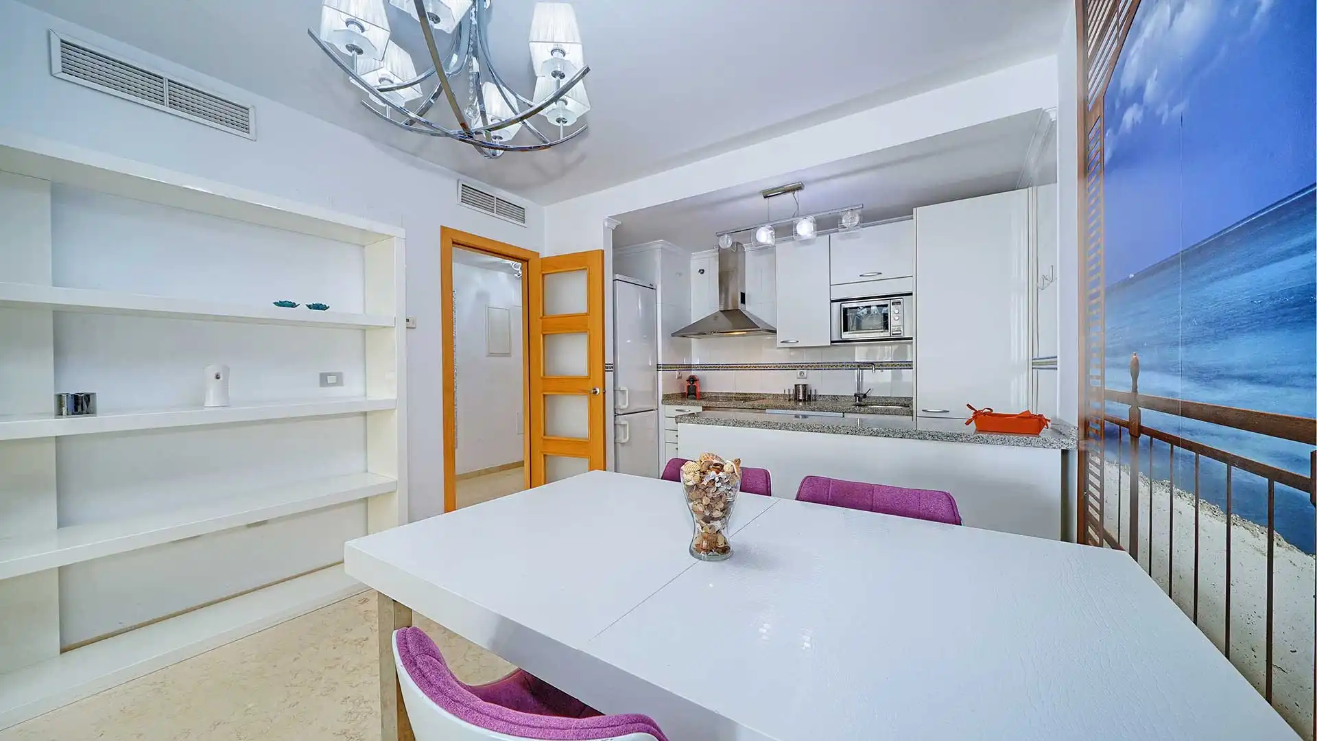 Cuina de Apartament en venda en Marbella amb Aire condicionat, Terrassa i Piscina