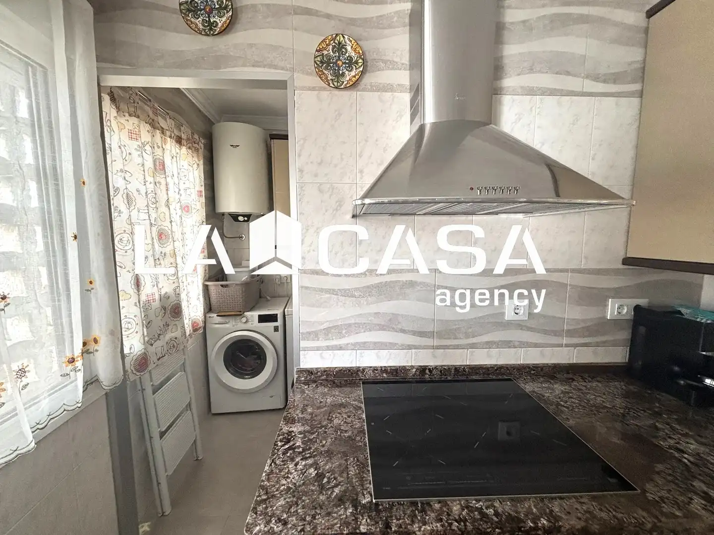 Kitchen of Flat for sale in Sevilla  with Terrace