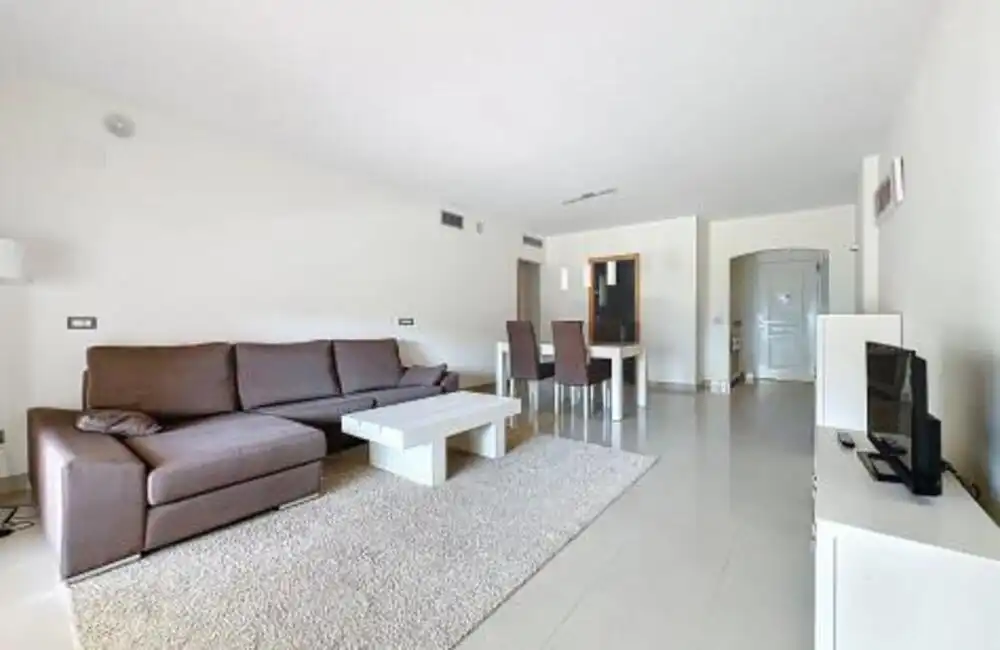 Habitatge amb piscina en venda a Benamara - Atalaya