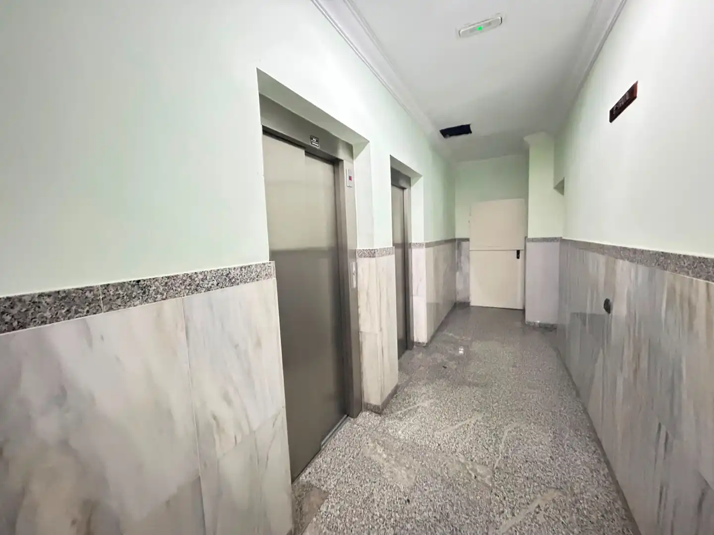 Individuel avec ascenseur à vendre à Calle Pelayo, imagen 4