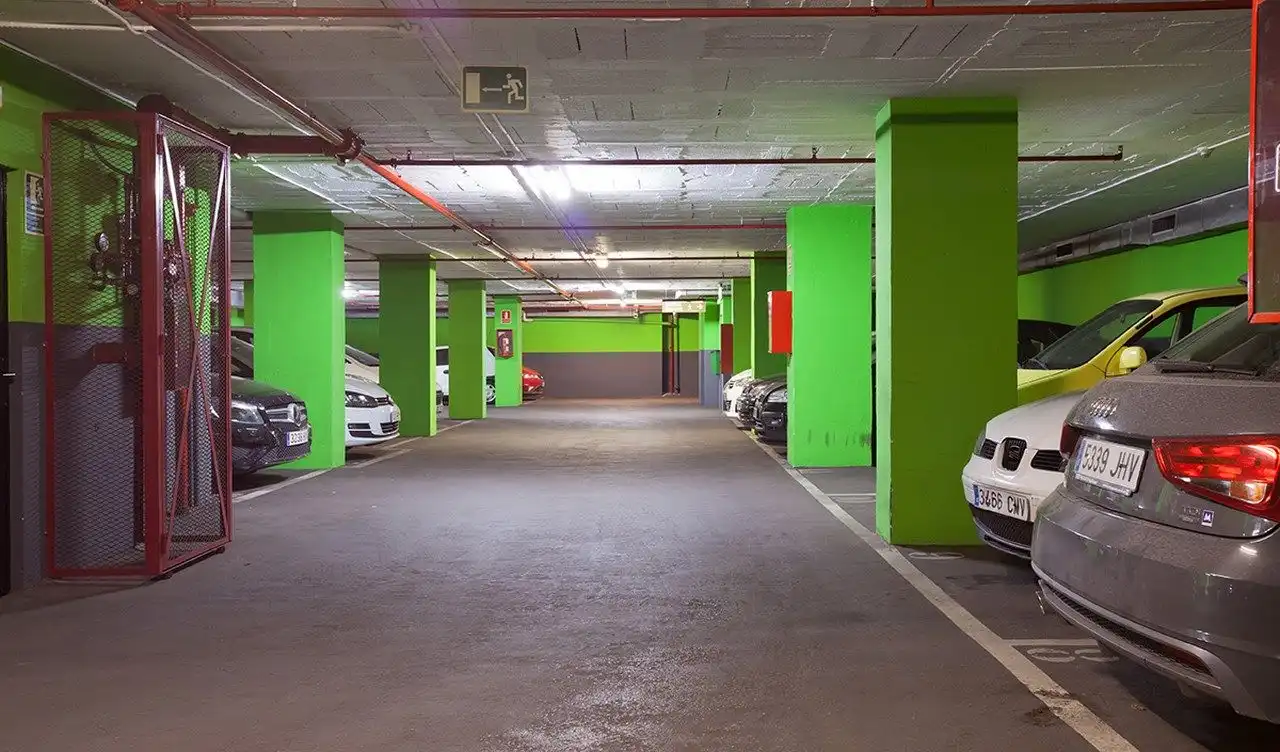 Parkplatz von Garage zur Miete in Barcelona