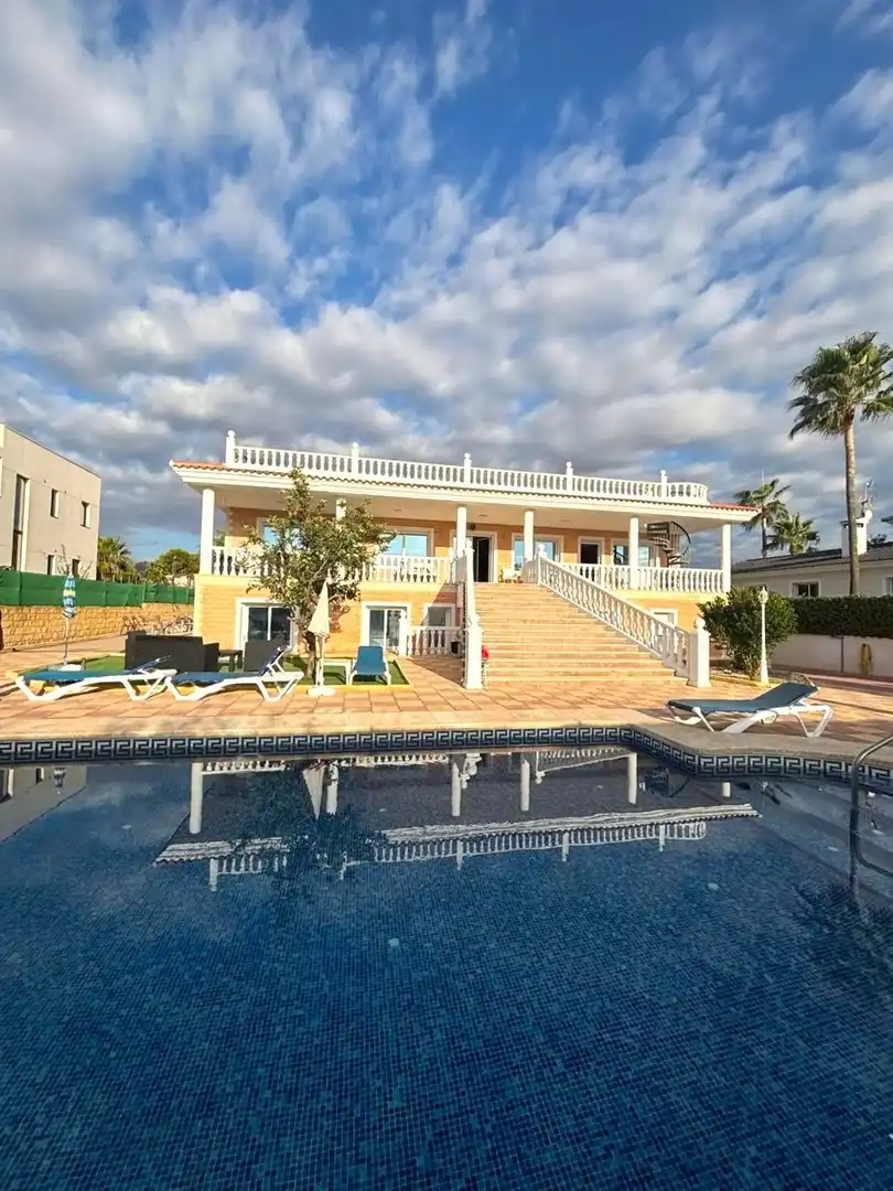 Casa con terraza en venta en Pueblo - Urbanizaciones, imagen 27