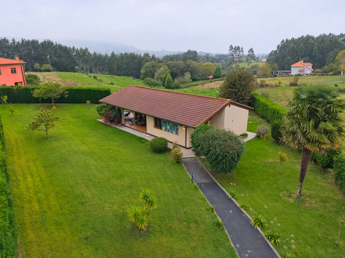 Vista exterior de Casa o chalet en venta en Cudillero, Asturias