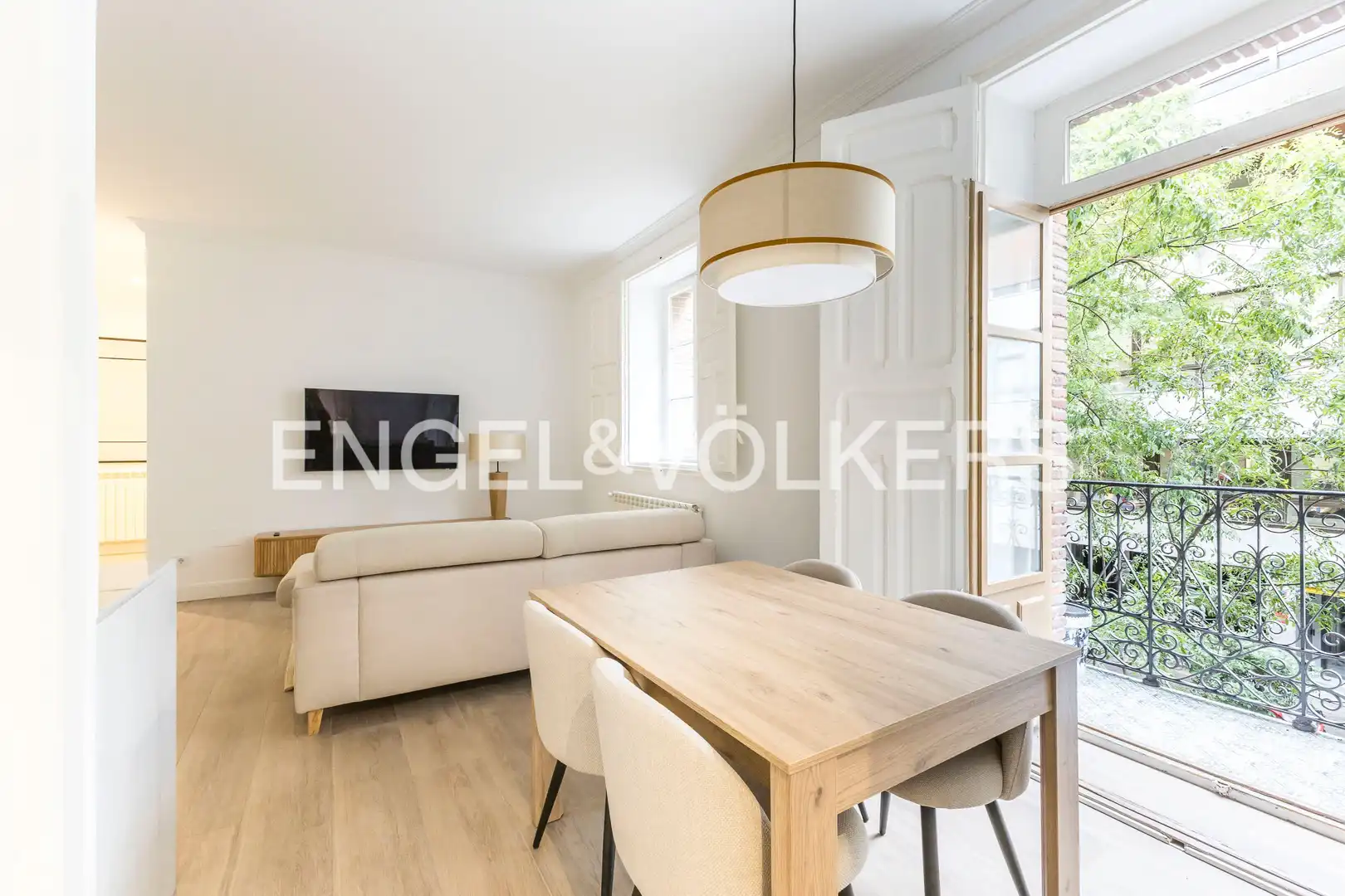 Wohnzimmer von Wohnung zur Miete in Chamberí