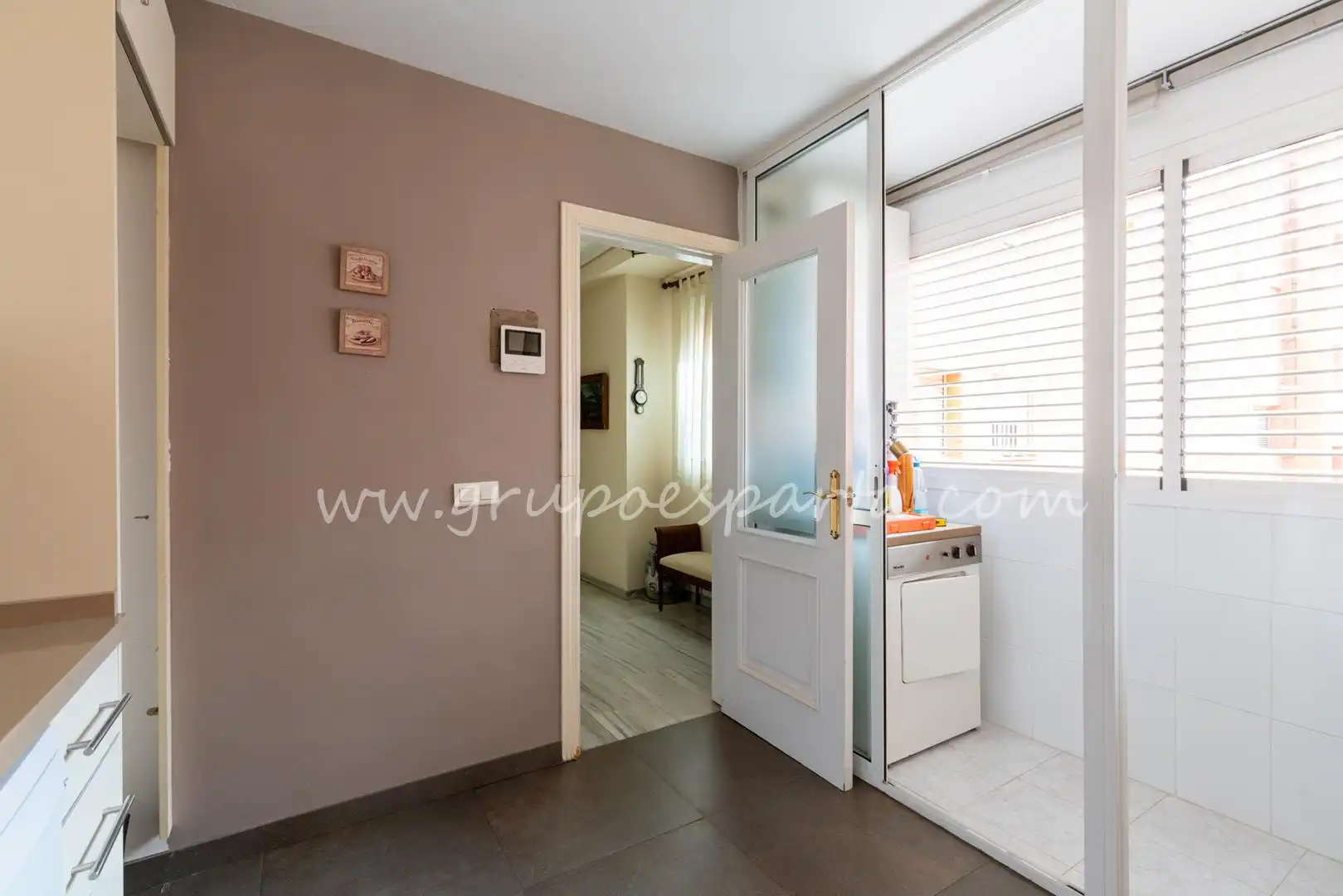 Flat for sale in Sevilla  with Air Conditioner and Terrace