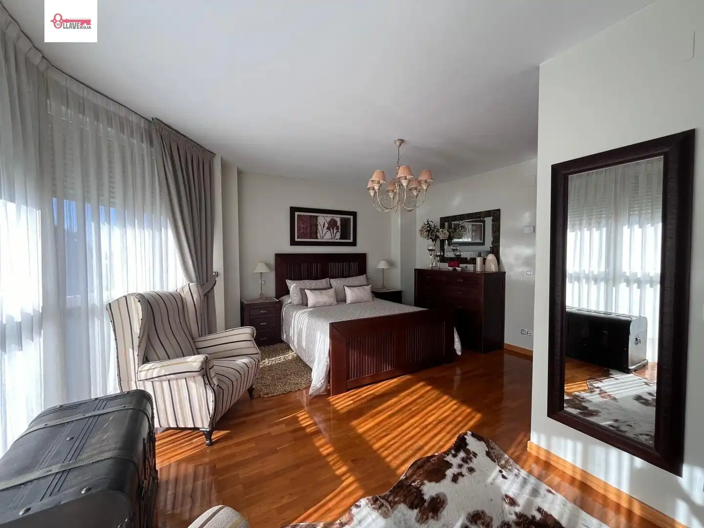 Habitación de Casa adosada en venta en Cardeñajimeno con Calefacción, Jardín privado y Parquet