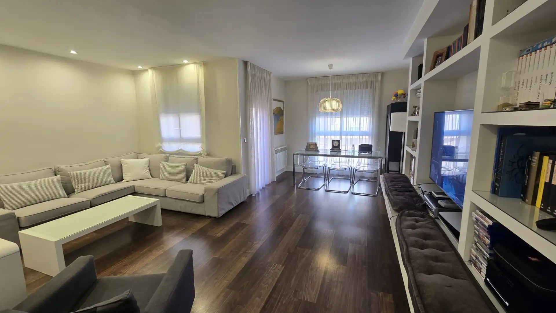 Piso con terraza en venta en Calle Zurbarán
