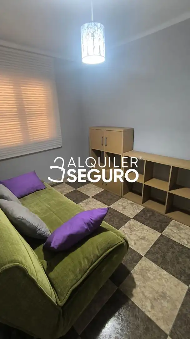 Schlafzimmer von Wohnung zur Miete in Sevilla mit Klimaanlage und Möbliert